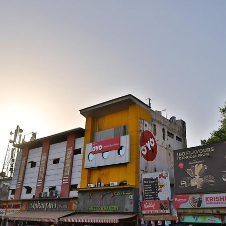 Hotel O Sunway Ahmedabad Bagian luar foto